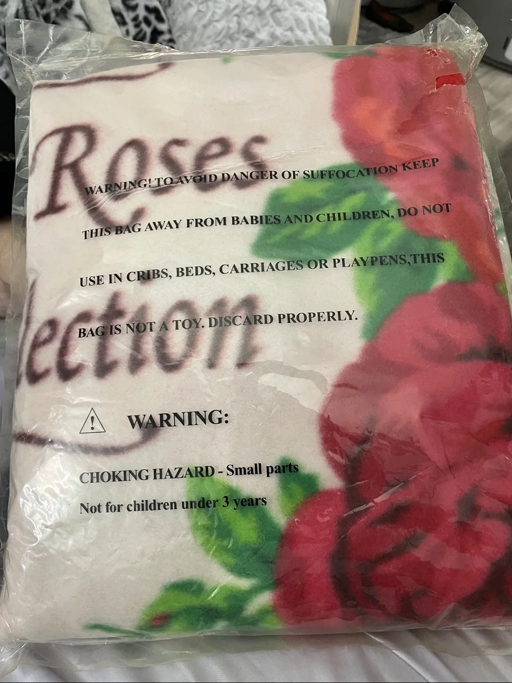Vintage '65 Roses Collection' Floral Throw Blanket - Red & Green on Cream